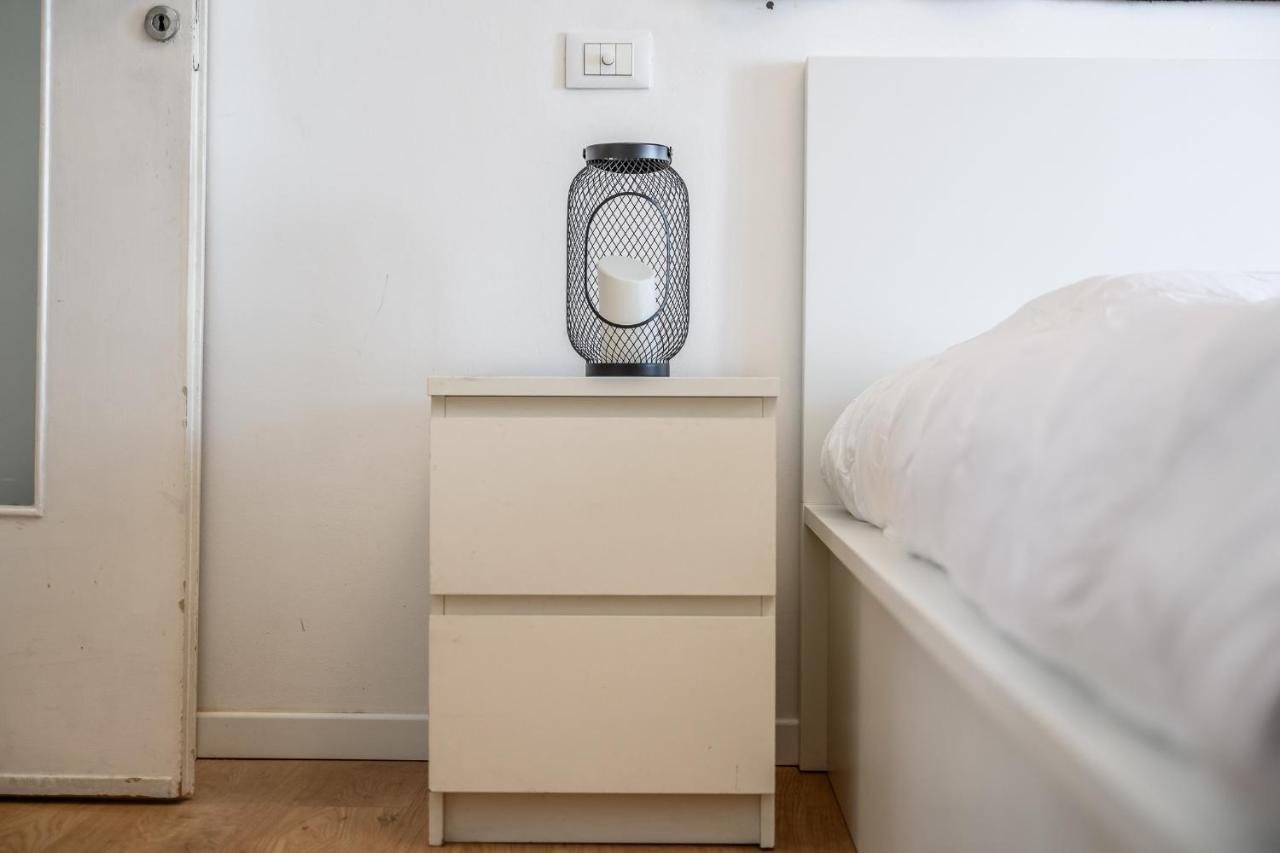The Lantern Flat - Darsena Area Appartement Milaan Buitenkant foto